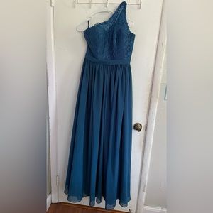 One shoulder dress